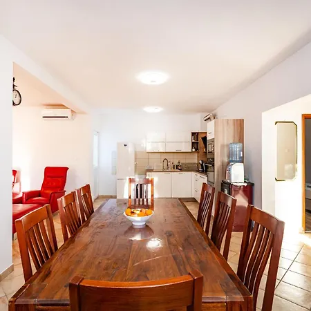 Stunning In * Donji Kasic