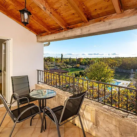 Σπίτι διακοπών Stunning In Donji Kasic