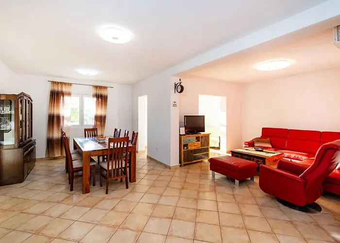 Vakantiehuis Stunning In *